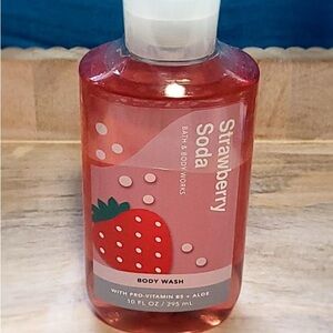 STRAWBERRY SODA bath & body works Shower gel